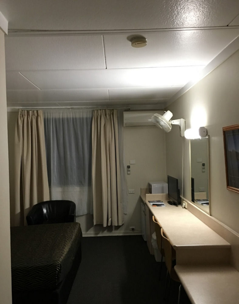 City Park Motel And Apartments Wagga Wagga Exterior photo